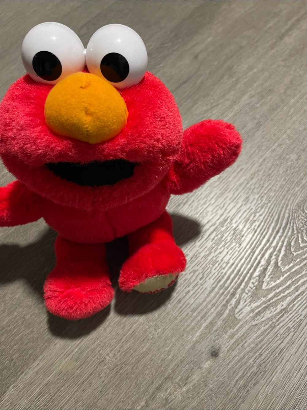 Plush Red Bird Toy with Yellow Beak - Soft Pet Friend